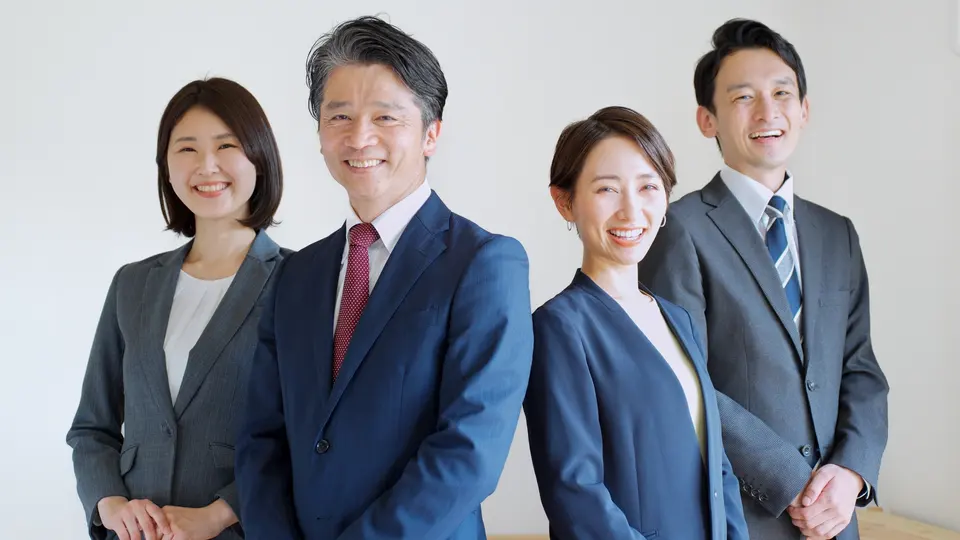従業員への開示タイミングと伝え方